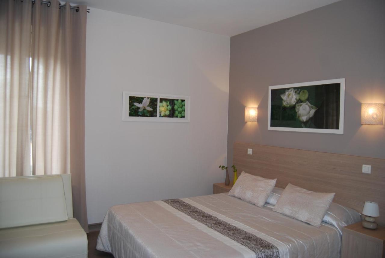 Logis Hotel Restaurant Du Midi - Rodez Centre Eksteriør bilde