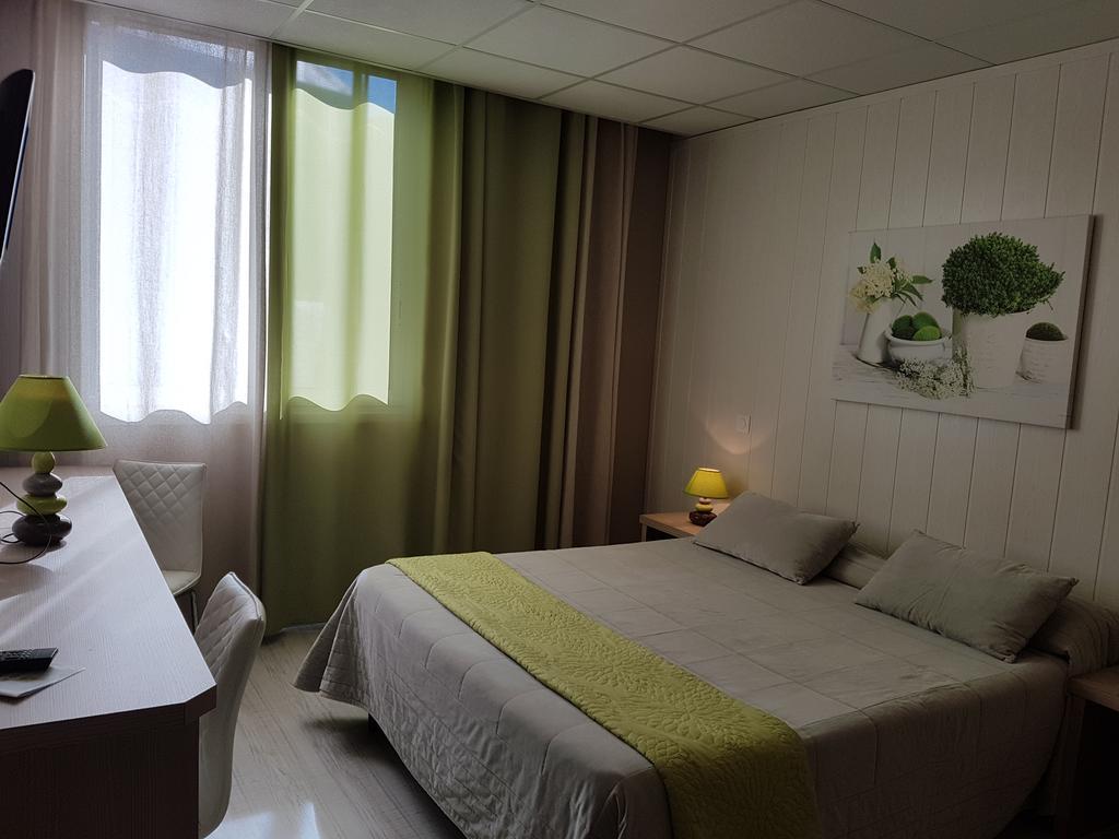 Logis Hotel Restaurant Du Midi - Rodez Centre Eksteriør bilde